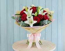 Букет цветов из:  Лилии и Розы #REPLACE_PRED# Фатеже