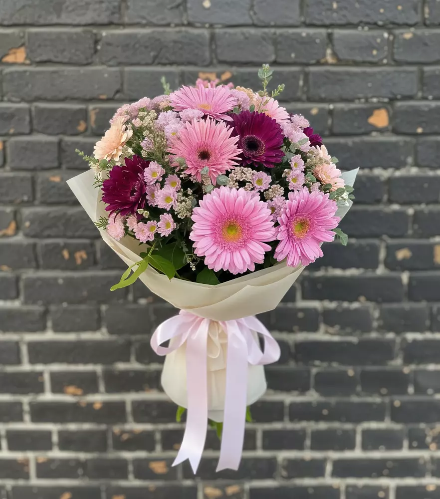 Букет цветов из: Герберы и Хризантемы в Фатеже