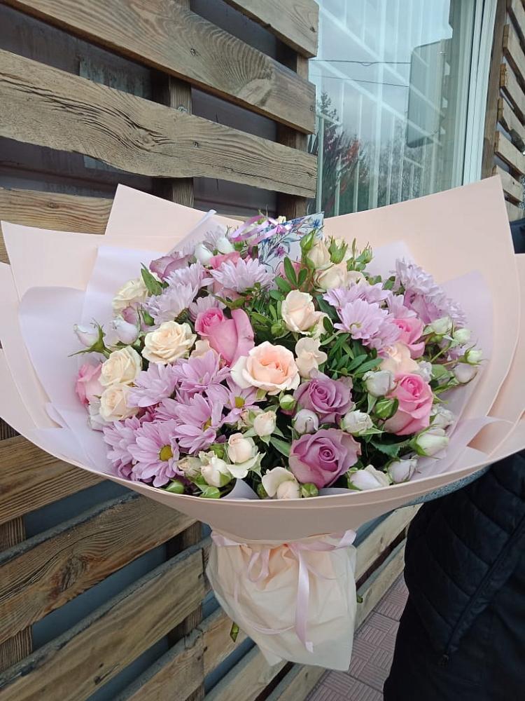 Букет цветов из: Розы и Хризантемы в Фатеже