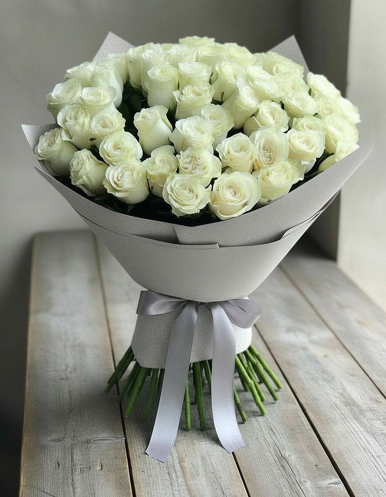 Букет 35 Белых роз в Фатеже