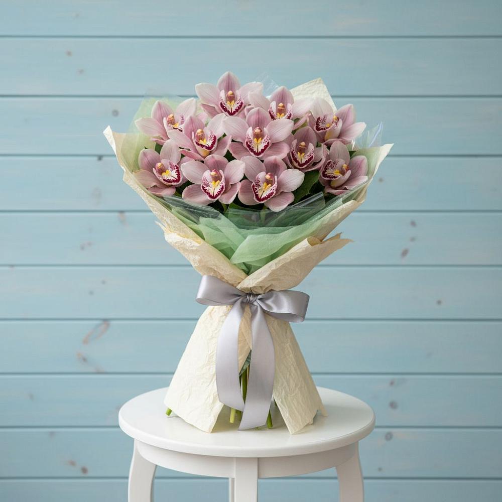 Букет цветов из: Орхидеи и Розы в Фатеже