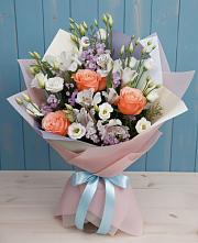 Букет цветов из:  Лизиантусы, Розы, Альстромерии и Гипсофила в Фатеже