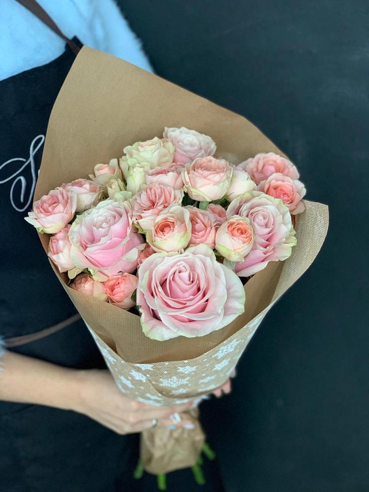 Букет цветов из: Хризантемы и Розы в Фатеже