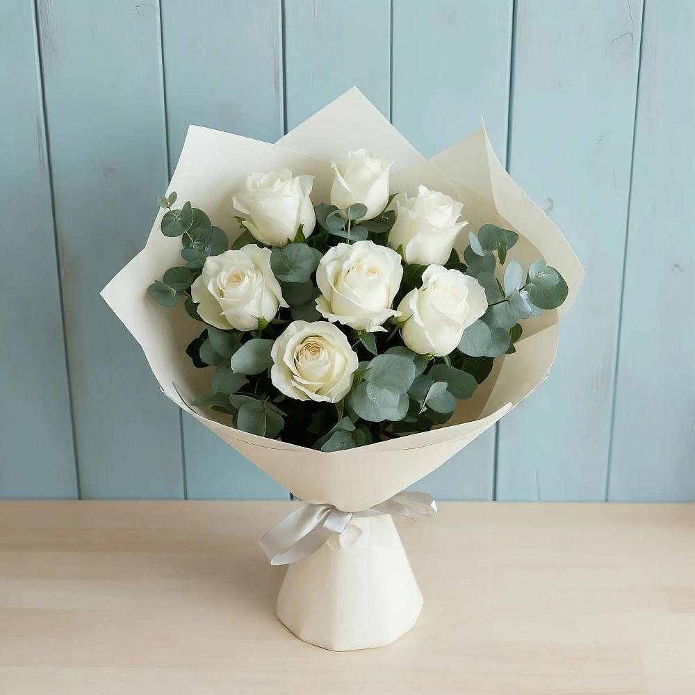 Букет Белые розы в Эвкалипте в Фатеже