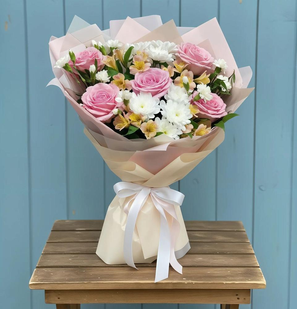 Букет цветов из: Гвоздики, Орхидеи и Розы в Фатеже