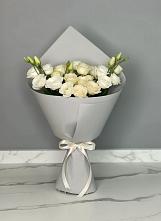 Букет цветов из:  Розы и Лизиантусы в Фатеже